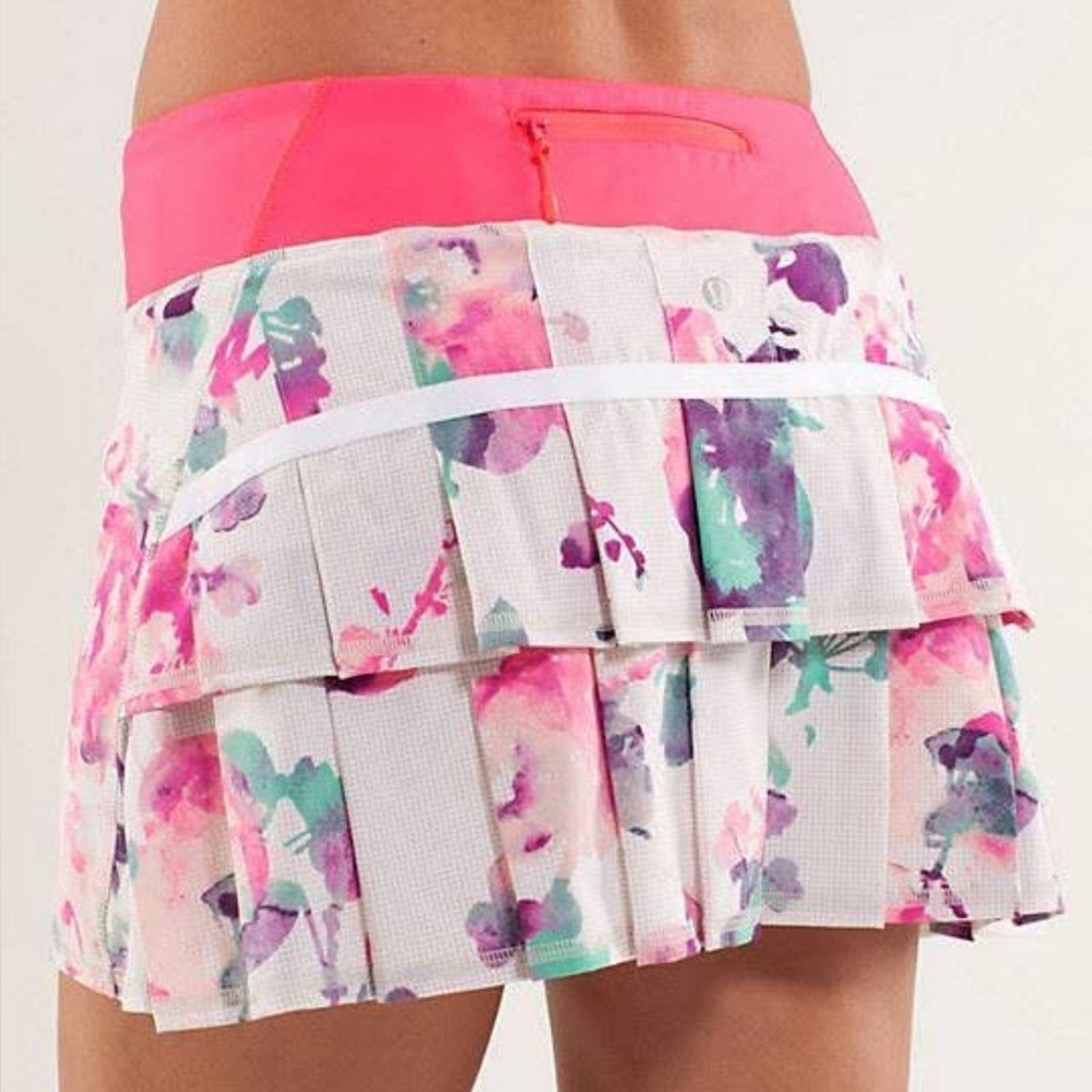 Lululemon Pace Setter skirt Blurred Blossom pink floral size 10 R tennis pickle